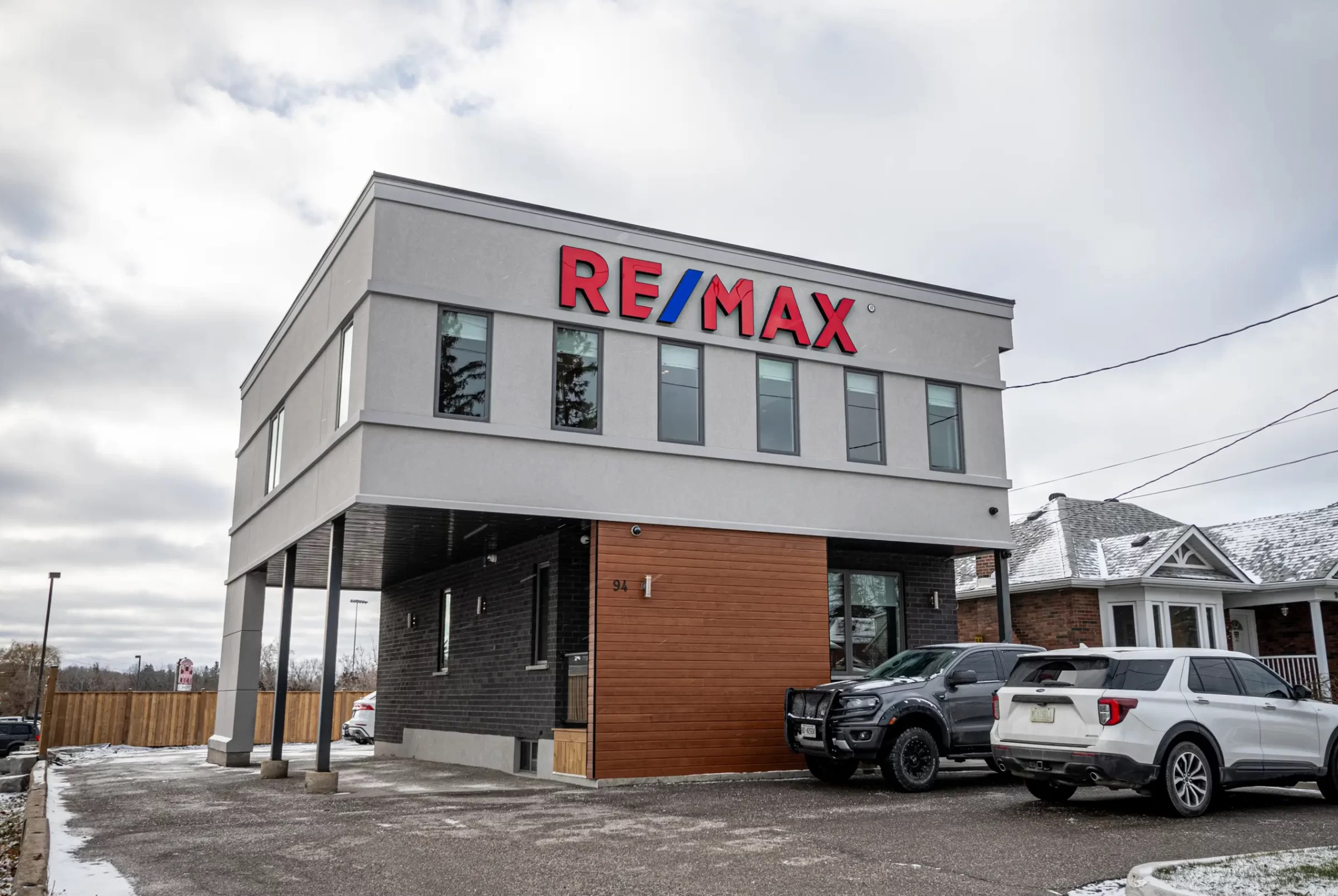Remax Office 94 Guelph Street Reinders Associates Ltd Remax Office 94 Guelph Street Reinders Associates Ltd